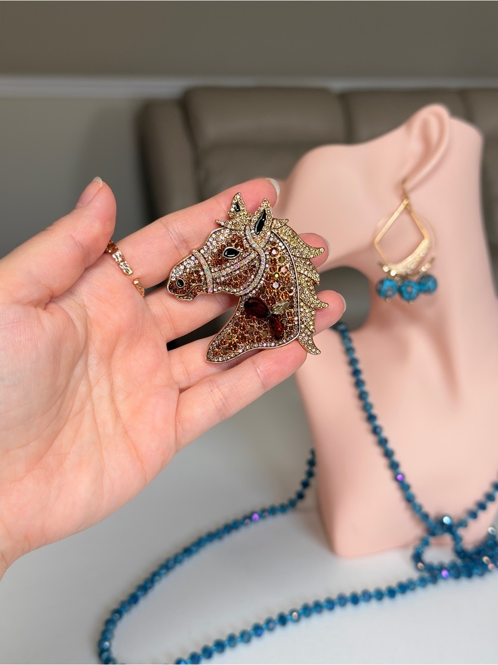 Gold-Tone Brown Crystal Horse Head Brooch - Picture 3 of 7